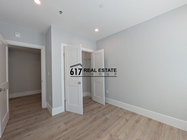 11 Holton St Unit A3