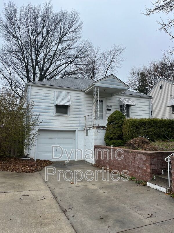 Photo - 6030 S 41st Ave House