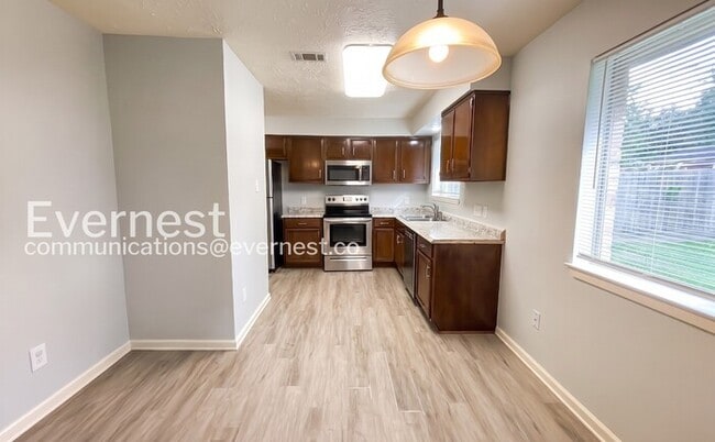 Photo - 6406 Summer Ridge Dr