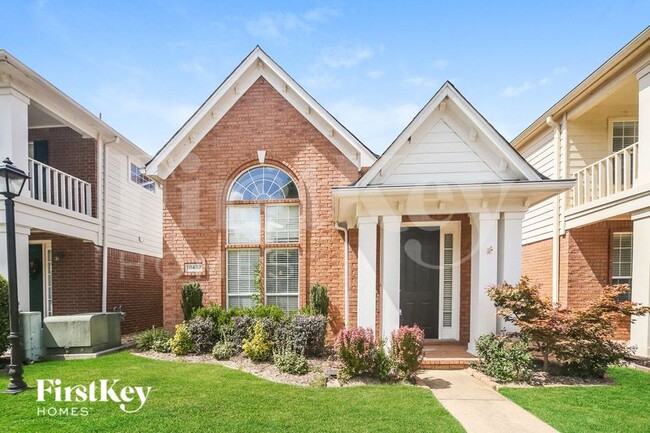 Building Photo - 10432 Kensington Cir