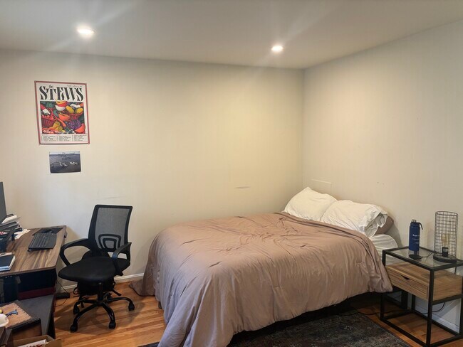 Photo - 2136 Langston Blvd