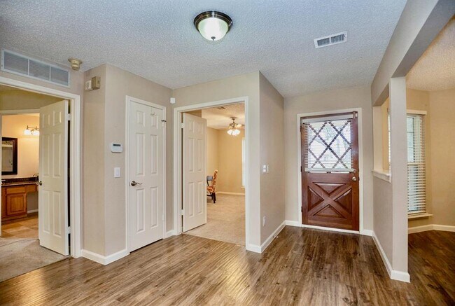 Photo - 3334 S Sutton Square