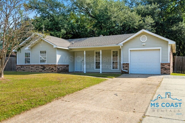 Photo - 472 Ginger Dr