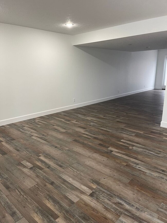 Photo - 3 BEDROOM 2.5 BATHROOM TOWNHOUSE FOR RENT