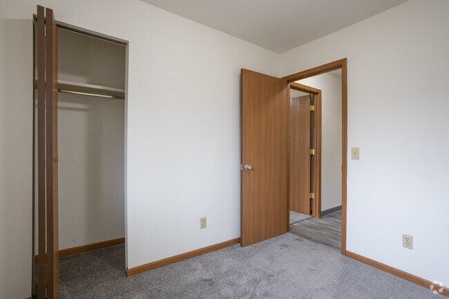 Bedroom Closet