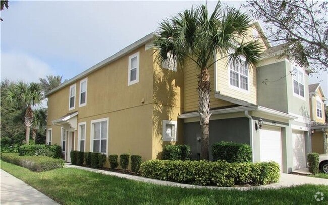 Building Photo - Beautiful 3 Bed 2.5 Bath Gated Townhome fo...