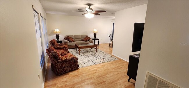Photo - 1526 Georgetowne Ln
