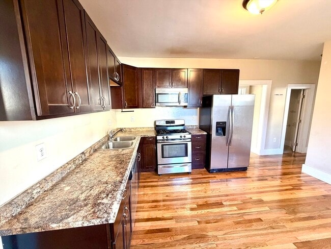 Building Photo - 11 Francis St Unit 1