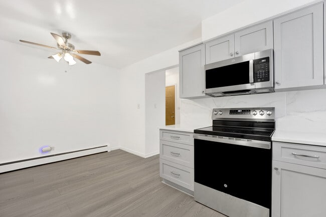 Photo - 1608 Ogden Ave Unit 1E