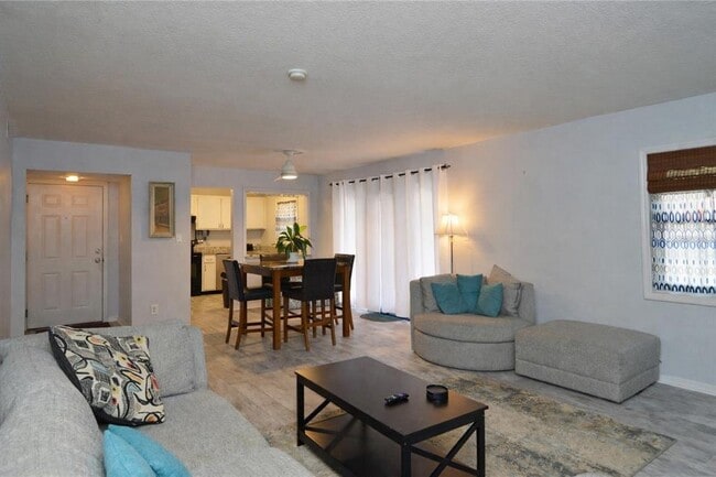 Photo - 3873 Pompano Dr SE Unit B