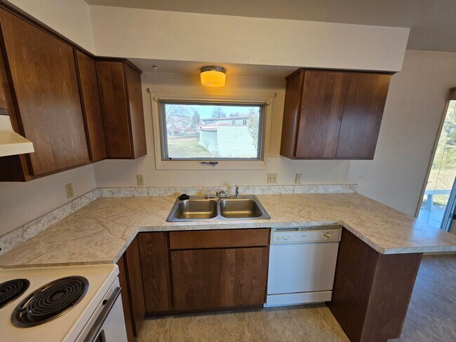 Photo - Single level duplex with attached single-c...