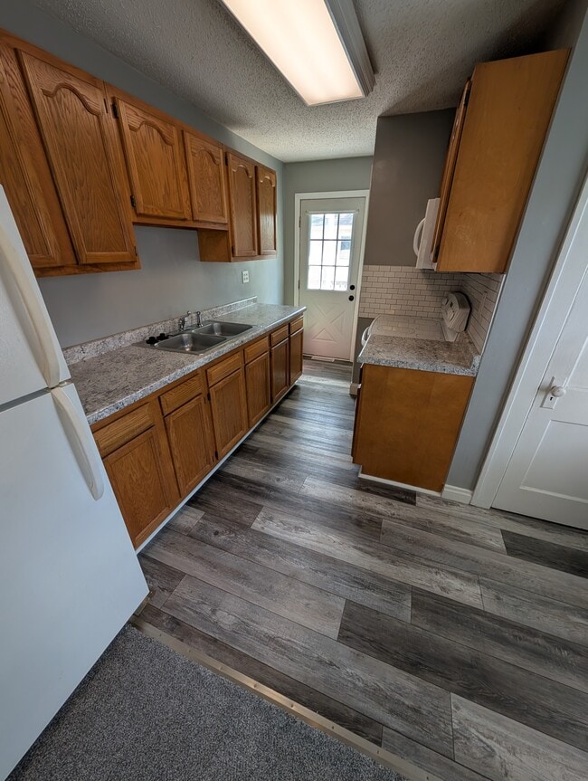 Photo - 404 S Mc Clun St