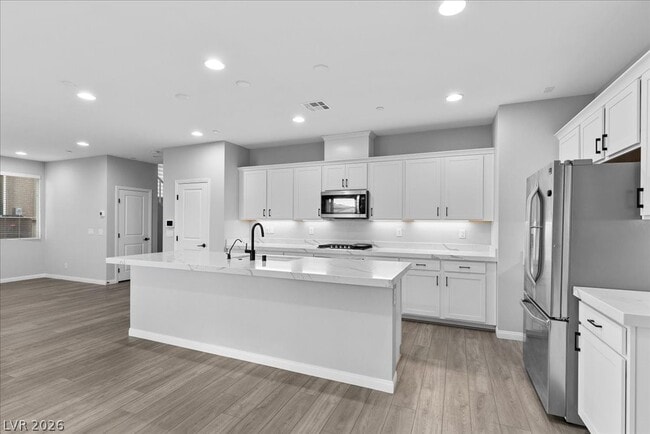 Photo - 10423 Stroma Ave