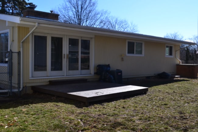 Photo - 930 Sherwood St