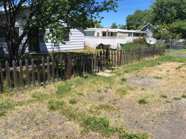 Photo - 1506 Ivory St