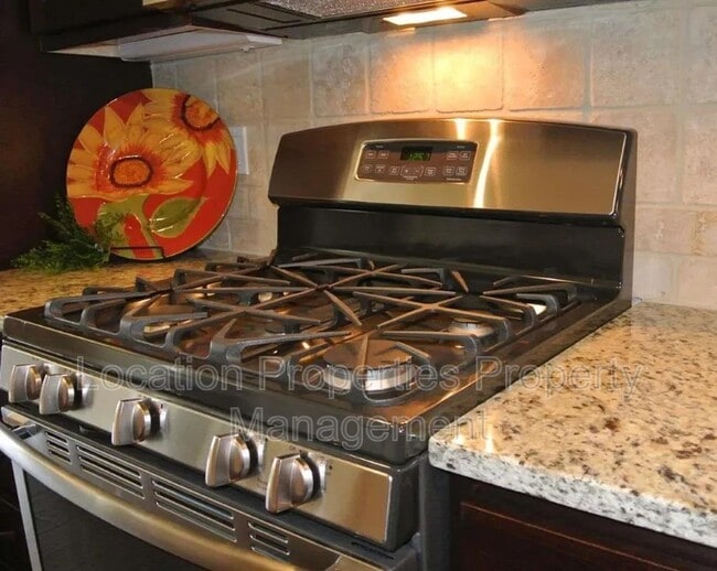 Photo - 5742 Chimney Rocks Cir