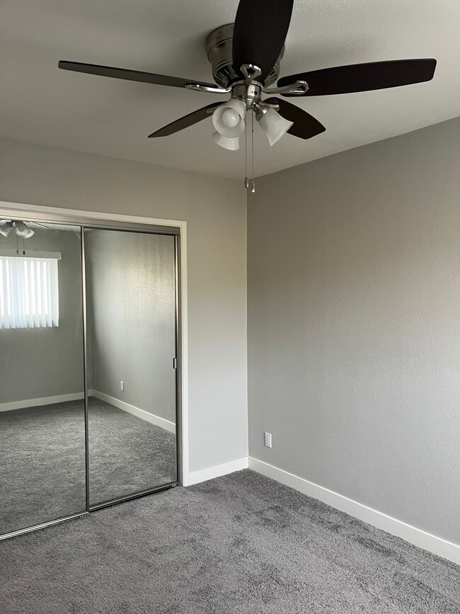 Photo - 21100 Pioneer Blvd Unidad 21