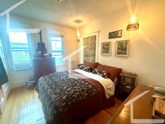 Photo - SPACIOUS OAK SQUARE 3 BED! GOOD DEAL!!