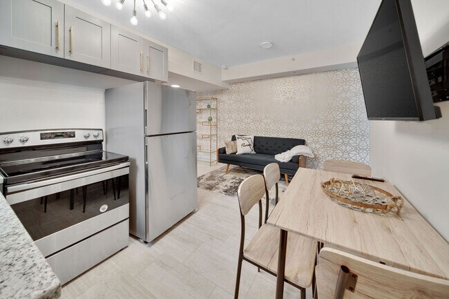 Photo - 2166 SW 14th Terrace Unidad 104