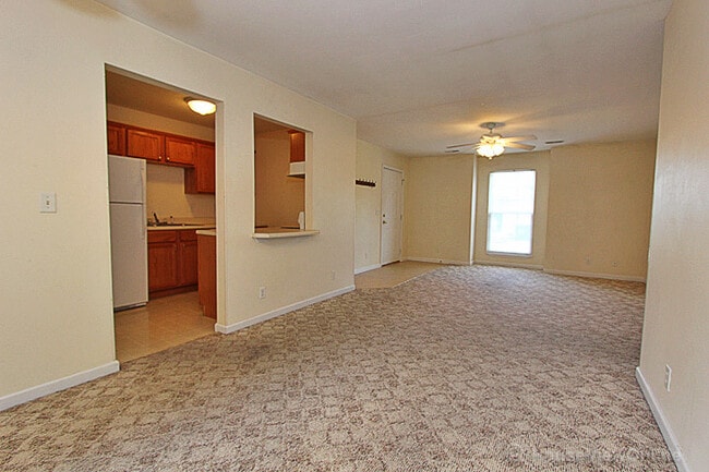 Photo - 2831 Hemlock Ct Unit C