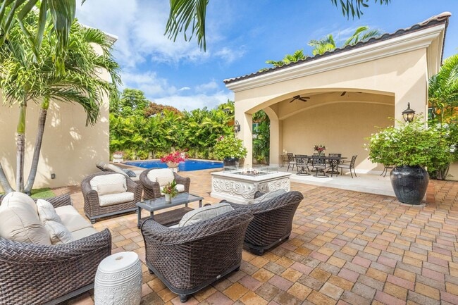 Photo - 4520 Kahala Ave