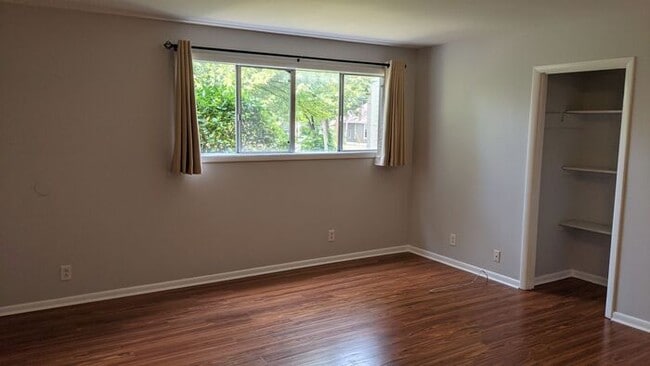 Photo - Walking distance to Gulch/Music row! WATER...