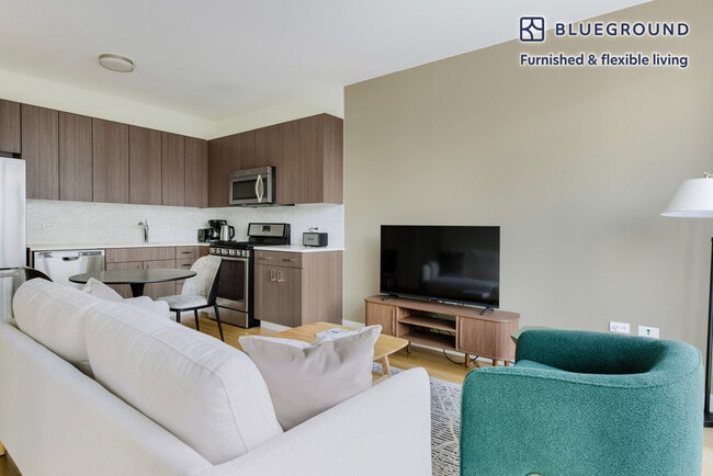 Photo - 340 E North Water St Unidad FL31-ID1363