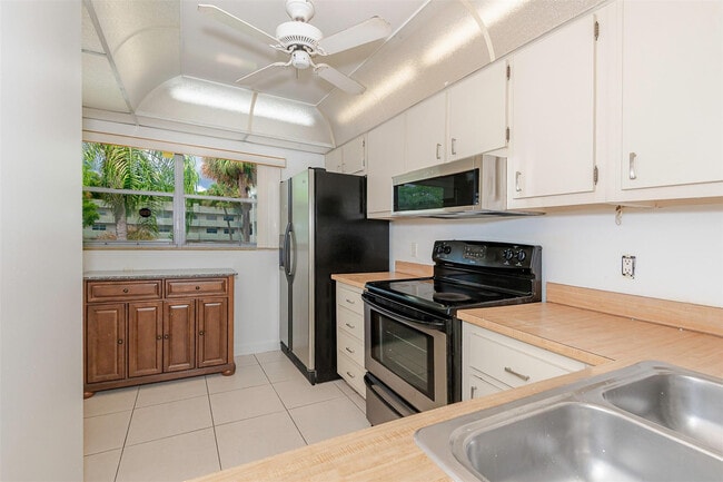 Photo - 6075 N Sabal Palm Blvd Unit 204
