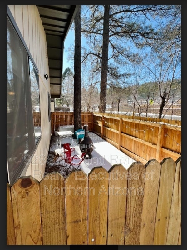 Photo - 823 W Birch Ave