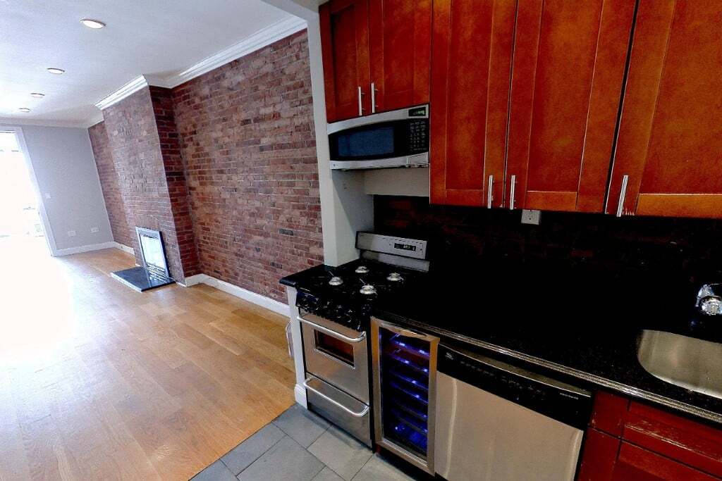 Photo - 102 E 7th St Unit 5