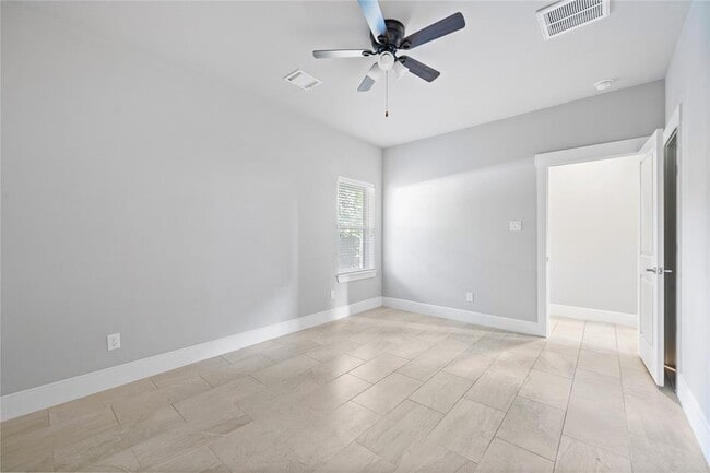 Photo - 835 Wakefield Dr