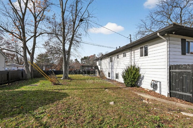 Photo - 4835 Almont Dr