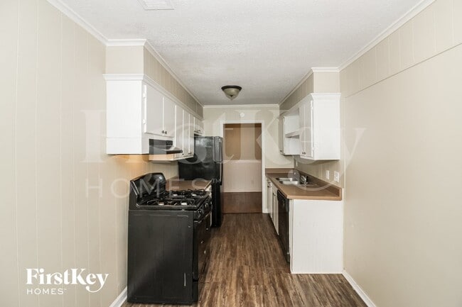 4490 Helene Rd