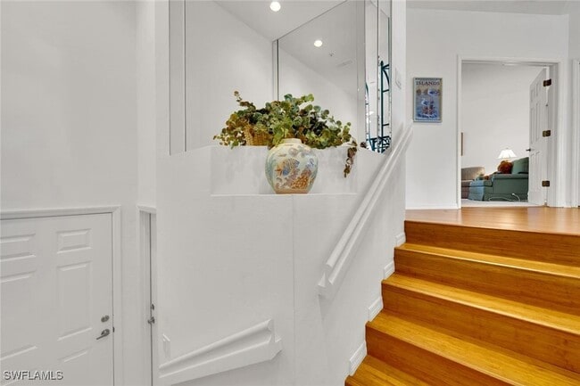 Photo - 27031 Lake Harbor Ct Unit 202