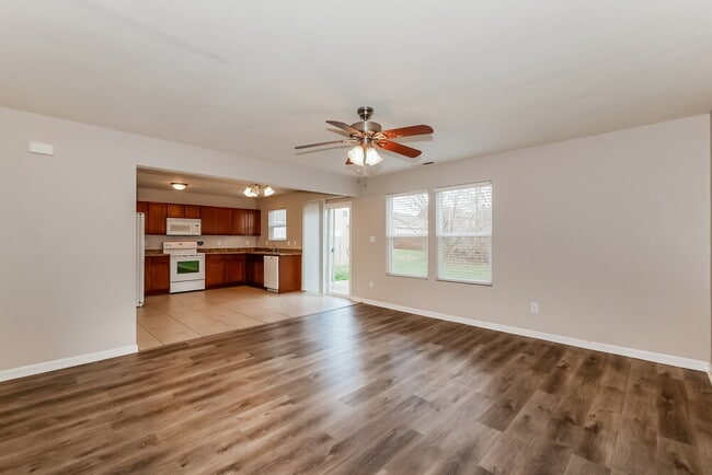 Photo - 2409 Woodfield Blvd