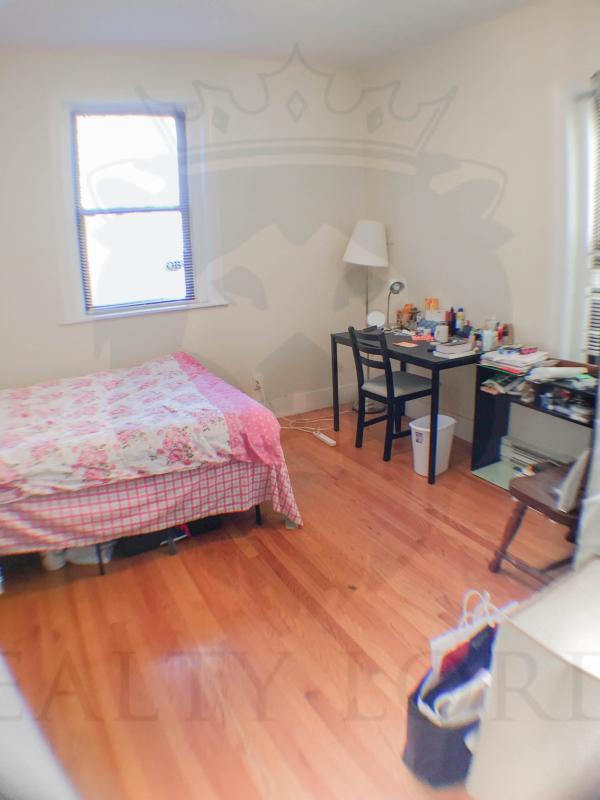 Photo - 1295 Commonwealth Avenue Unidad 1