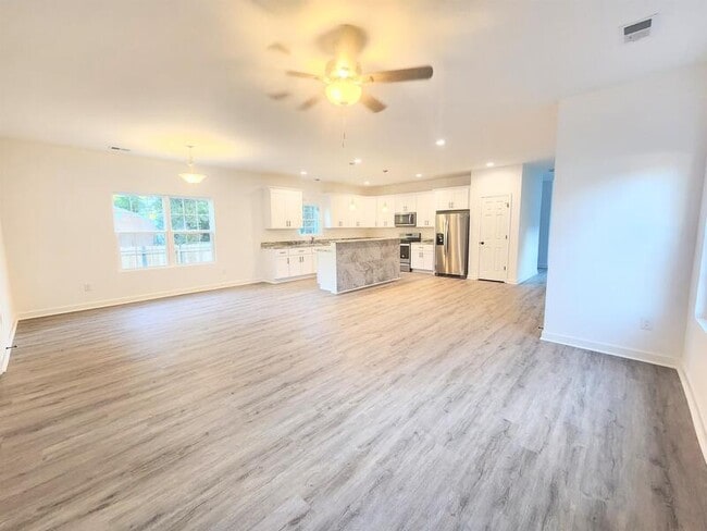 Photo - 4859 Town Point Road