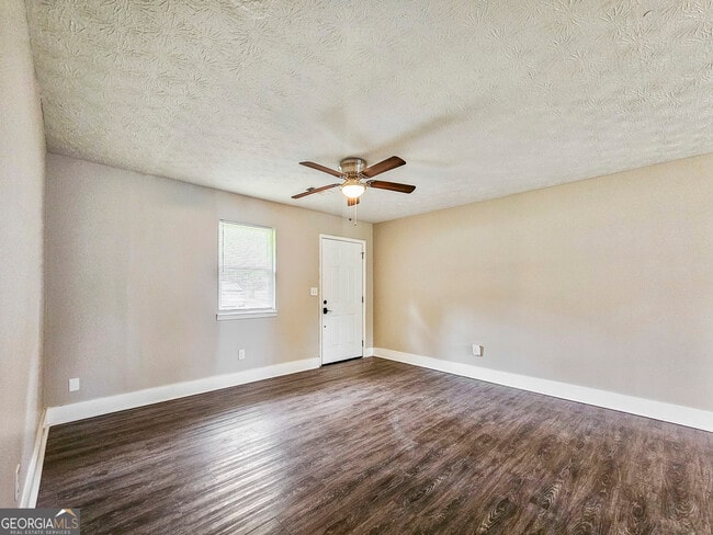 Photo - 3006 Stanton Rd SE