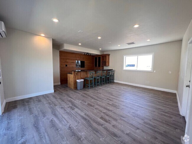 Building Photo - Remodeled Studio Apartment In Hildale