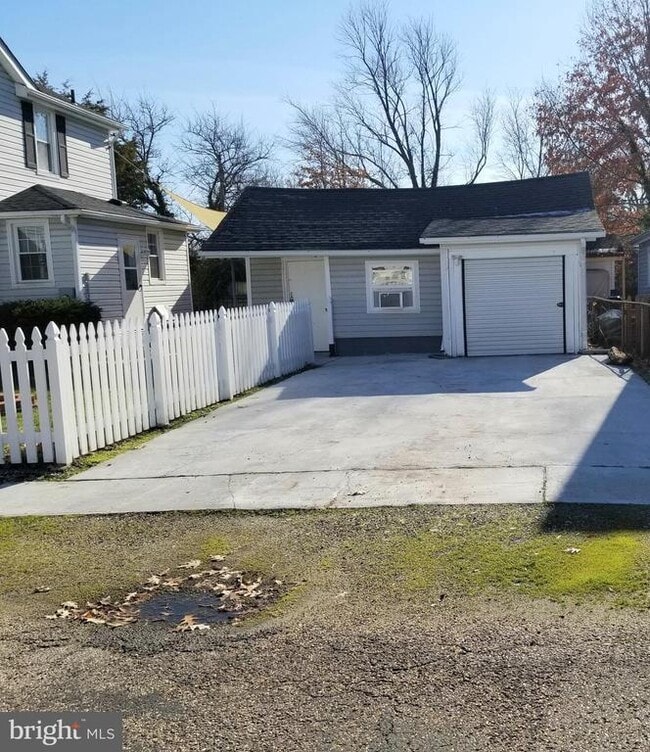 Photo - 300 Lafayette St