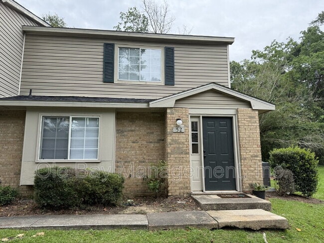 Building Photo - 6701 Dickens Ferry Rd