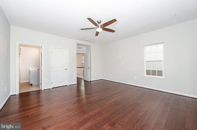 Photo - 5059 Small Gains Wy Unit 5059