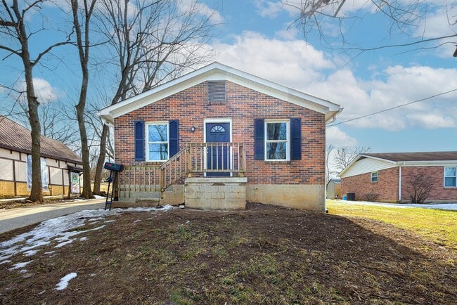 Building Photo - 140 Levy Rd