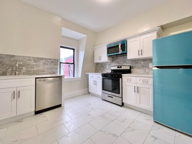 Building Photo - 603 Jersey Ave Unit 4 Rental