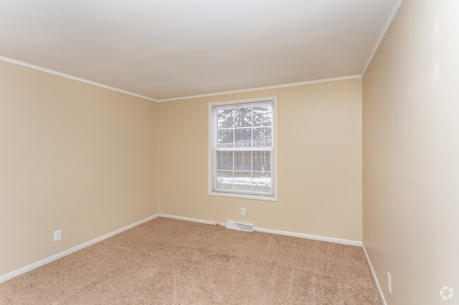 1BR, 1BA - 720 SF