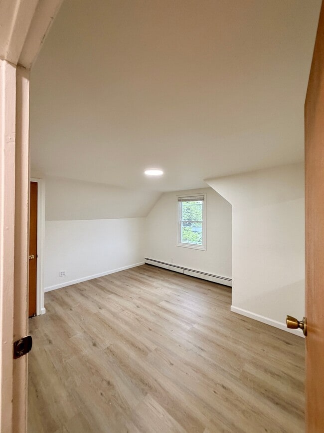 Building Photo - 512 Nassau Blvd