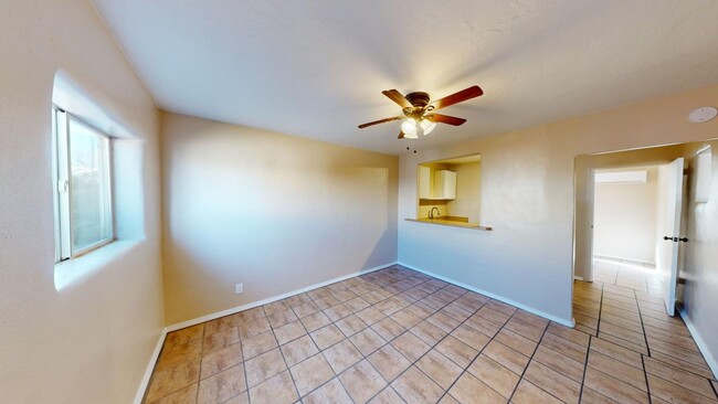 Photo - Centrally located 1BR apartment. Utilities... Unit 1450  3