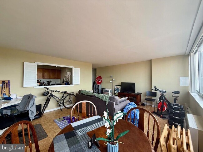 Photo - 1401 Pennsylvania Ave Unit 914