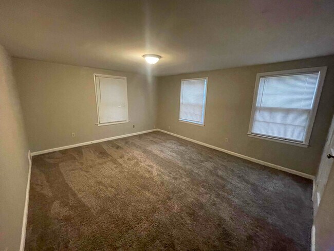 Photo - 5425 Swope Pkwy