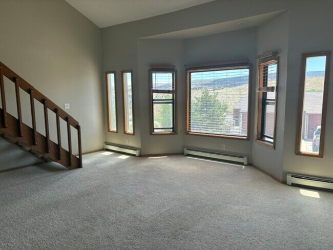 Photo - 2348 Rattlesnake Ct